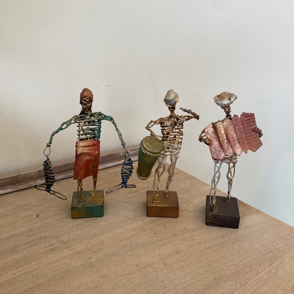 Wire Sculpture Musicians